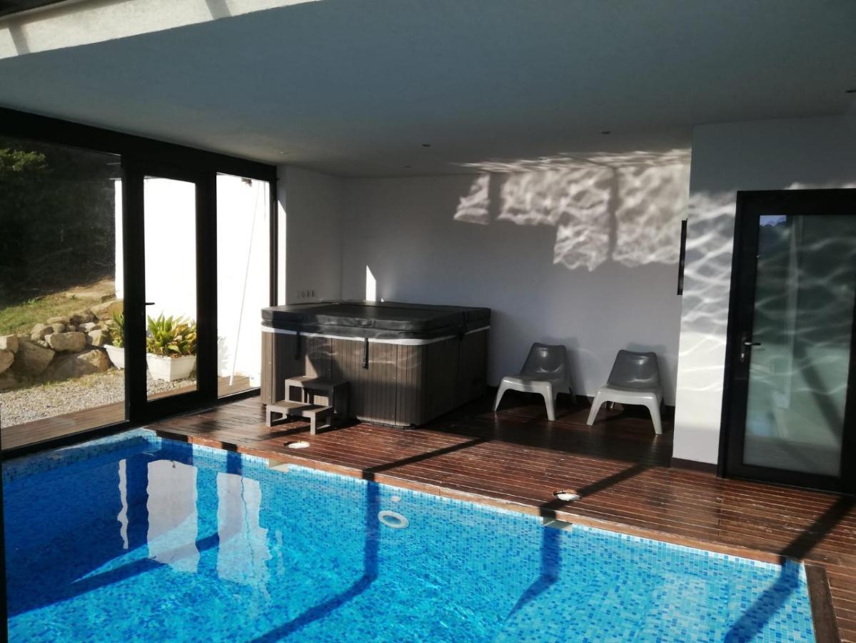 Casa Ceca De La Playa Y Barcelona, Con Piscina Climatizada Y Jacuzzi Villa บัญโรมานัส ภายนอก รูปภาพ