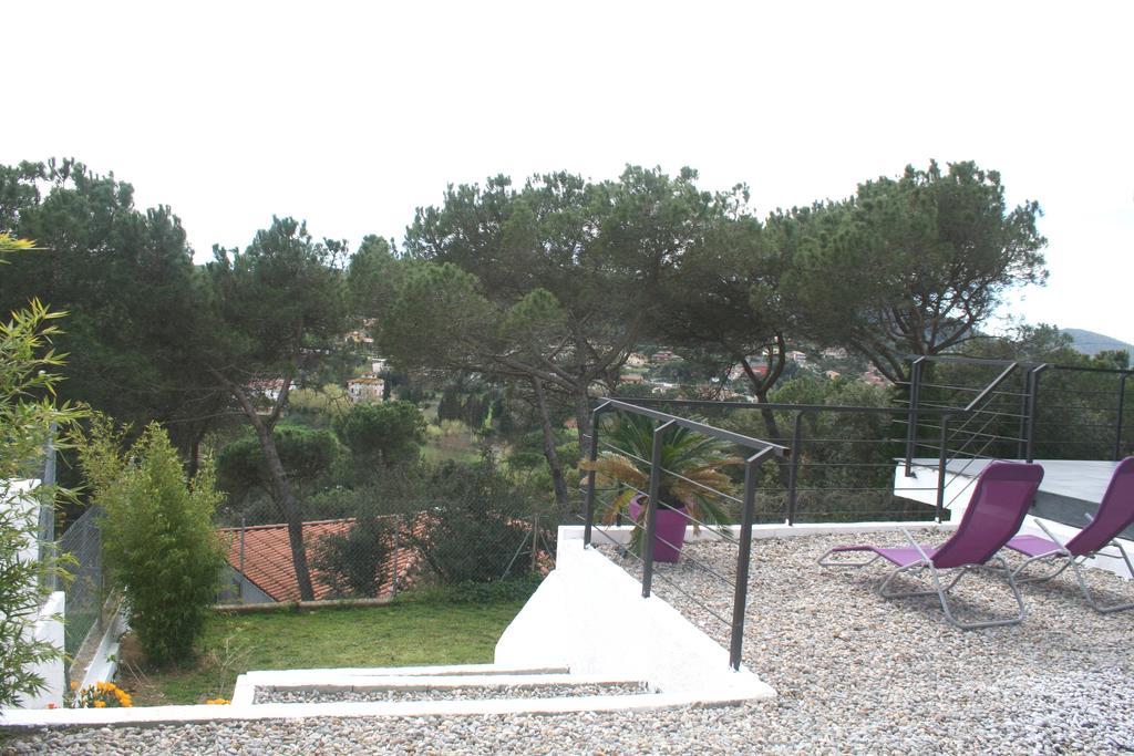 Casa Ceca De La Playa Y Barcelona, Con Piscina Climatizada Y Jacuzzi Villa บัญโรมานัส ภายนอก รูปภาพ