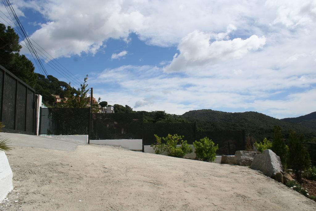 Casa Ceca De La Playa Y Barcelona, Con Piscina Climatizada Y Jacuzzi Villa บัญโรมานัส ห้อง รูปภาพ
